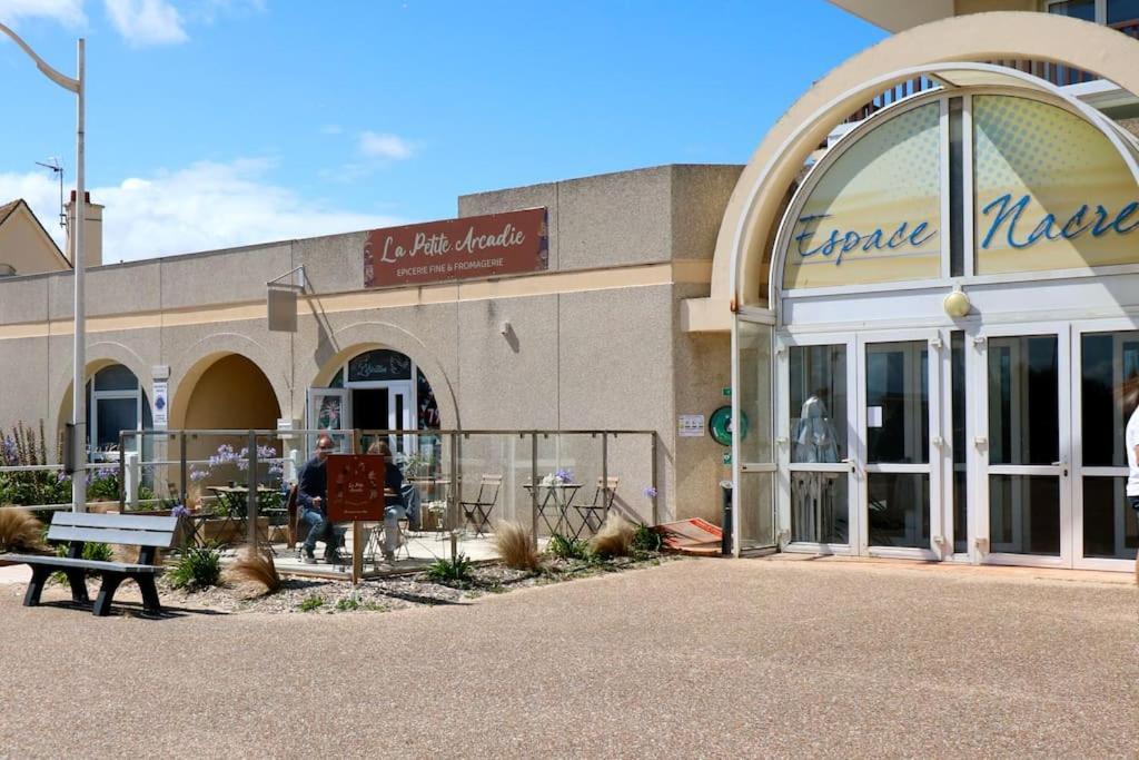 Maison Avec Terrasses A 300M De La Mer Juno Beach Bernieres-sur-Mer Luaran gambar